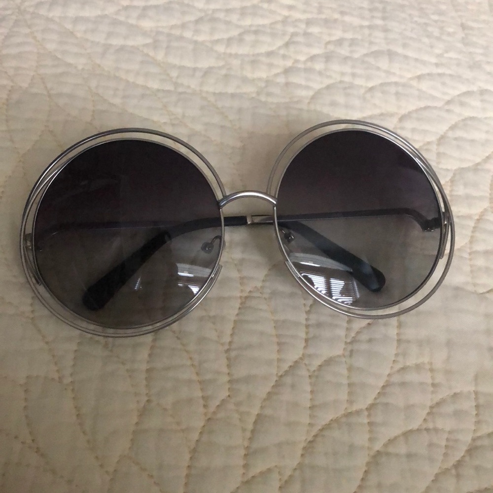 oversized retro sunglasses